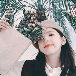 张子凡网红吃瓜图片高清,高清美图曝光引网友热议